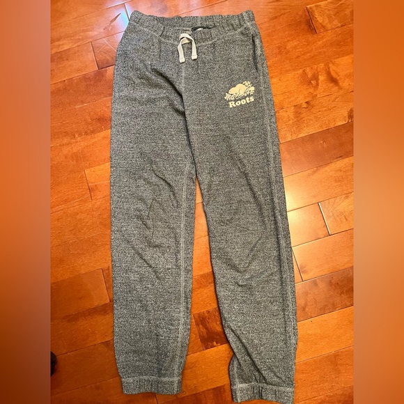 Roots wear for kids - Picture 1 of 3